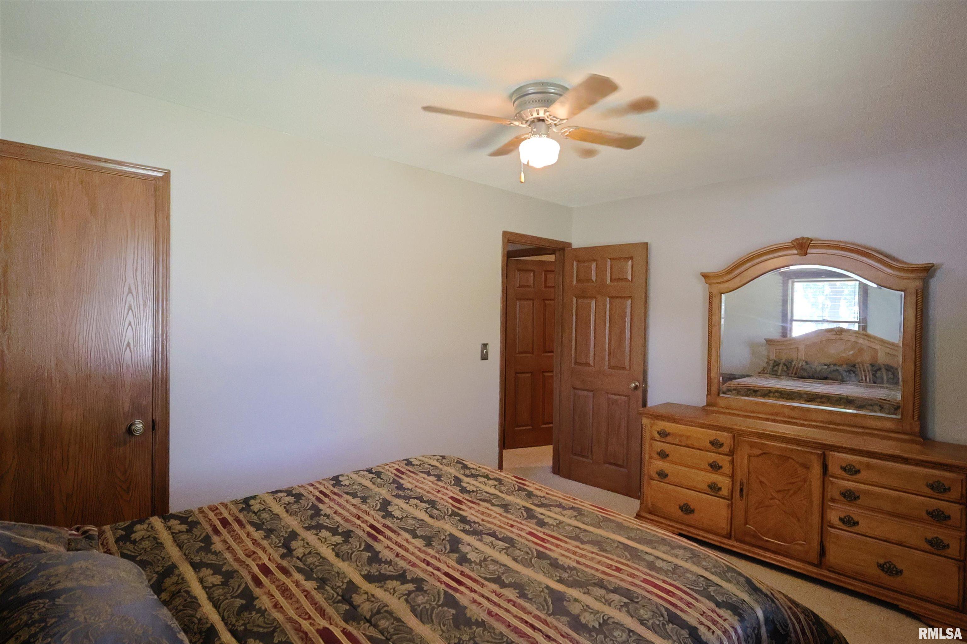 1409 Rig Street Salem, IL 62881 - Photo 9 of 16