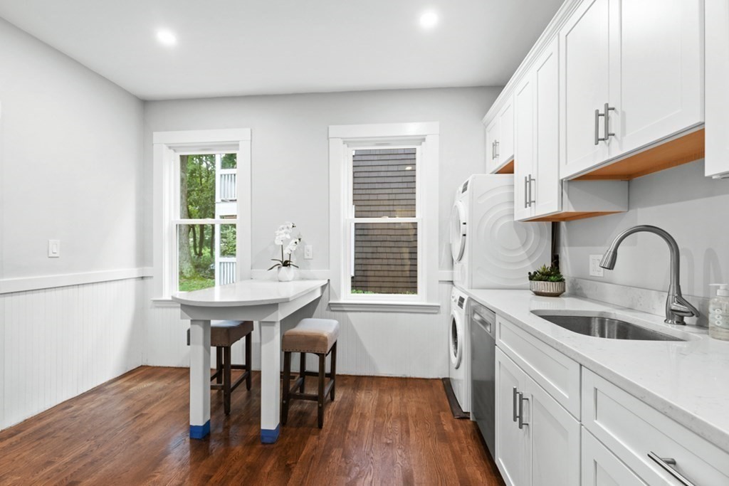 38 Robeson Street, Unit 1 Boston, MA 02130 - Photo 8 of 39 Gallery Image 8