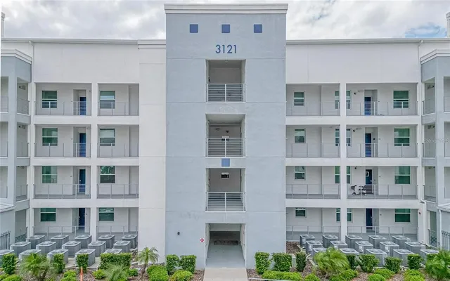 $329,000 | 3121 Paradox Circle, Unit 307, Kissimmee, FL 34746
