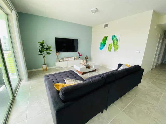 $329,000 | 3121 Paradox Circle, Unit 307, Kissimmee, FL 34746