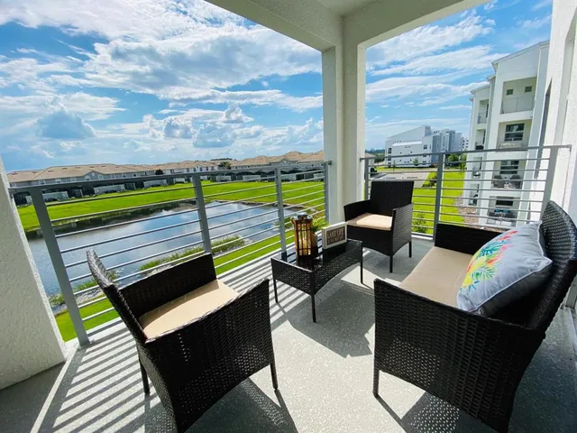 $329,000 | 3121 Paradox Circle, Unit 307, Kissimmee, FL 34746