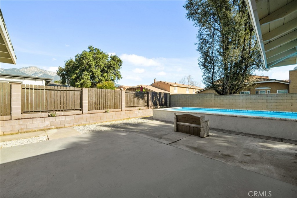 7285 Teak Way Rancho Cucamonga, CA 91701 - Photo 30 of 33 Concrete Patio