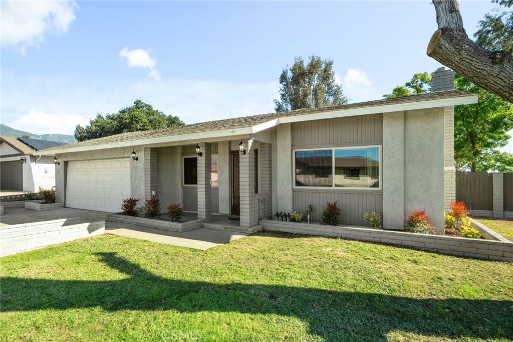 7285 Teak Way Rancho Cucamonga, CA 91701 - Photo 3 of 33