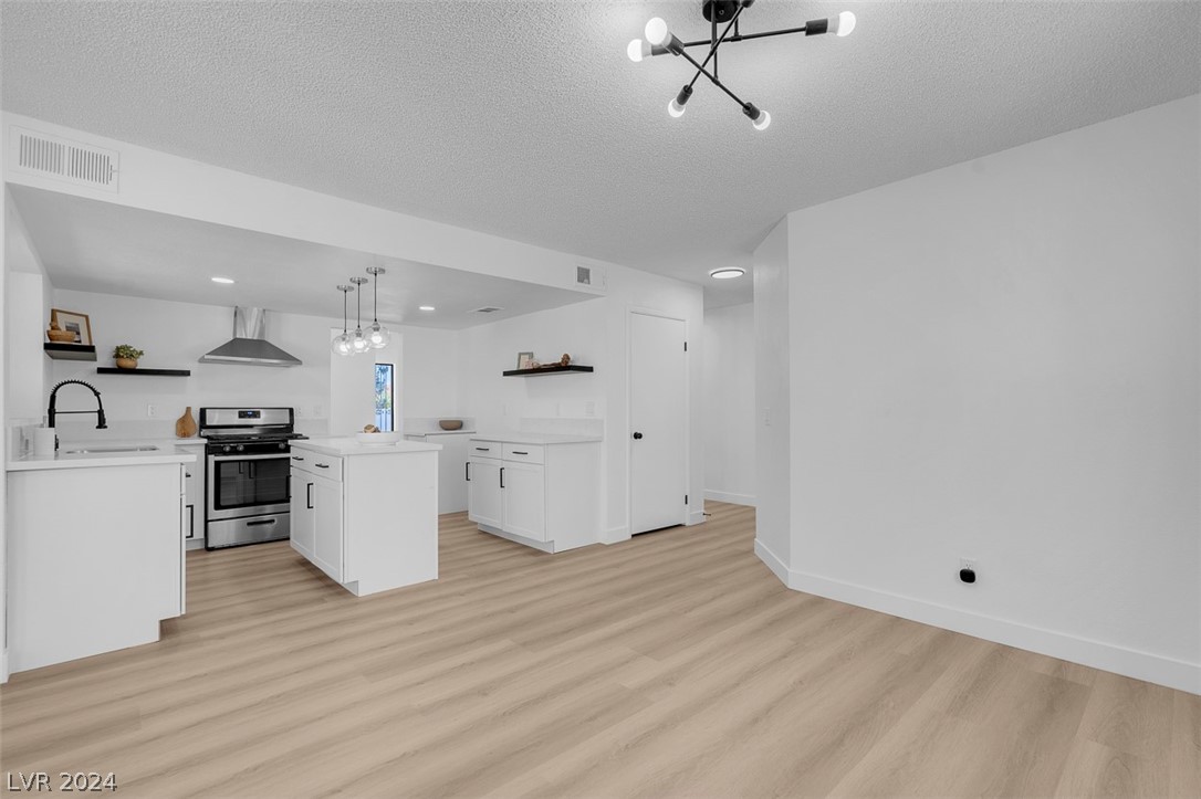 7040 Encore Way Las Vegas, NV 89119 - Photo 12 of 59