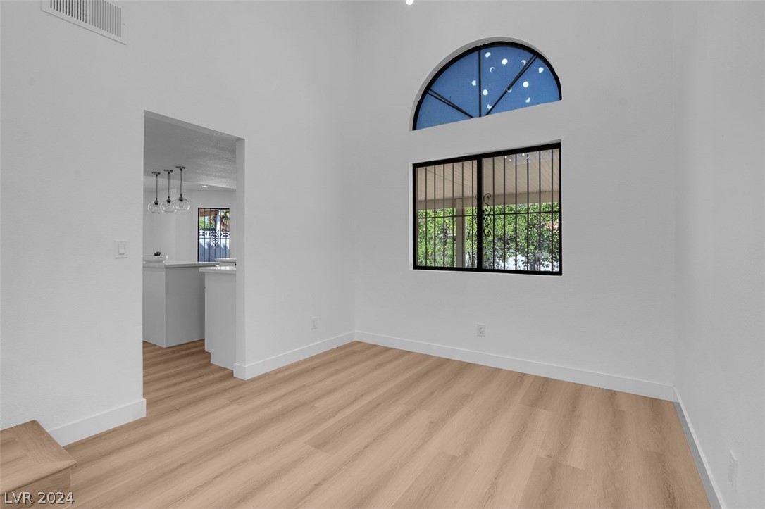 7040 Encore Way Las Vegas, NV 89119 - Photo 9 of 59