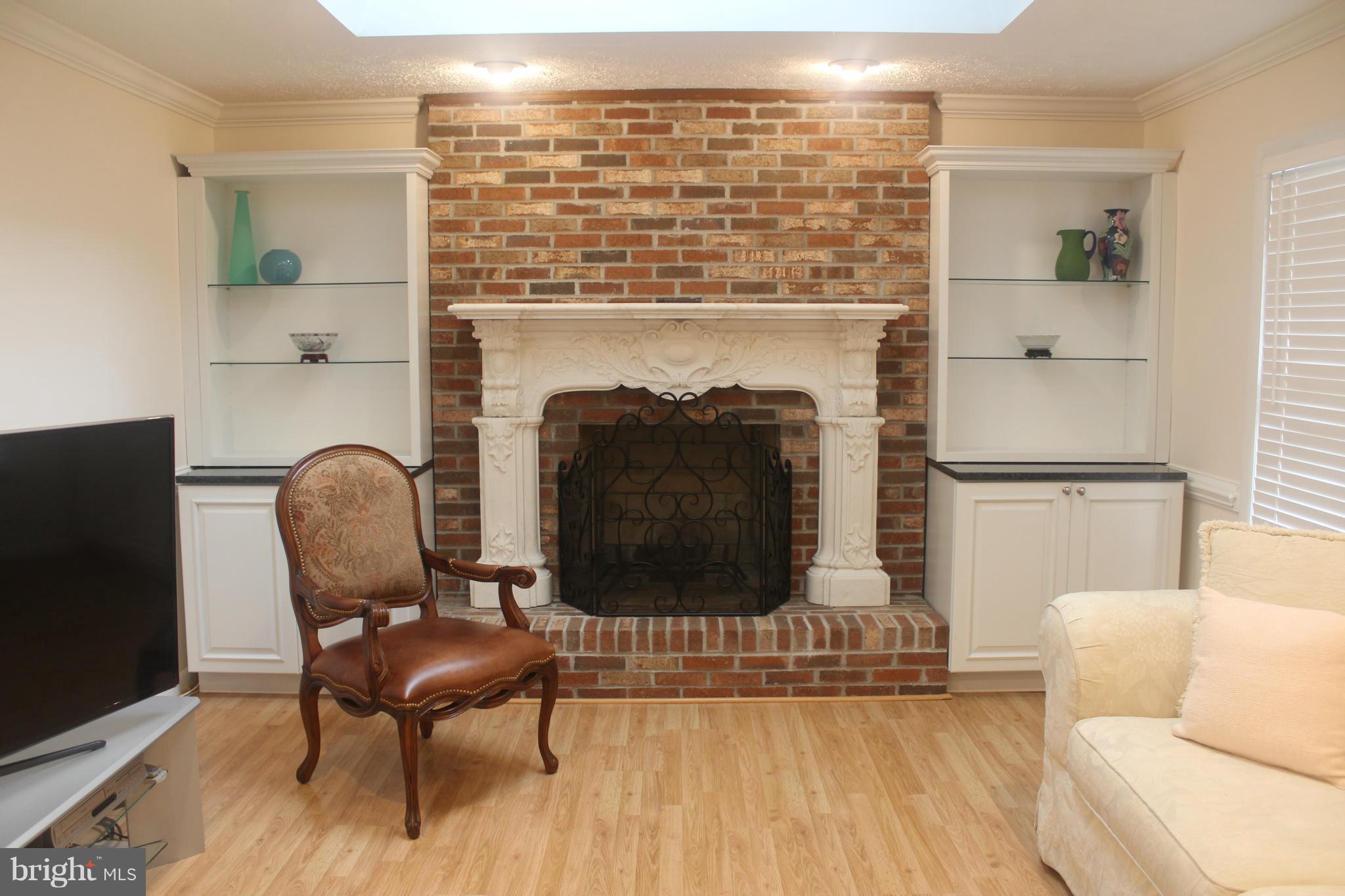 8901 Danshire Road Baltimore, MD 21236 - Photo 8 of 29 Family Room