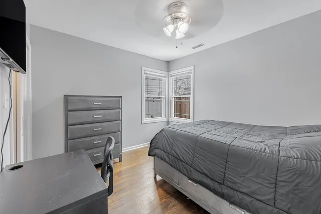 $235,000 | 8036 Newland Avenue, Burbank, IL 60459