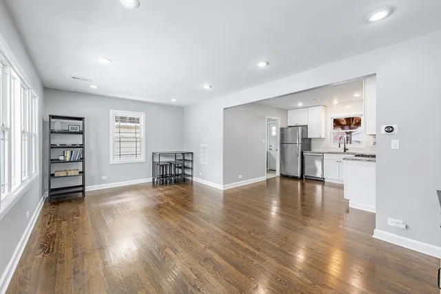 $235,000 | 8036 Newland Avenue, Burbank, IL 60459