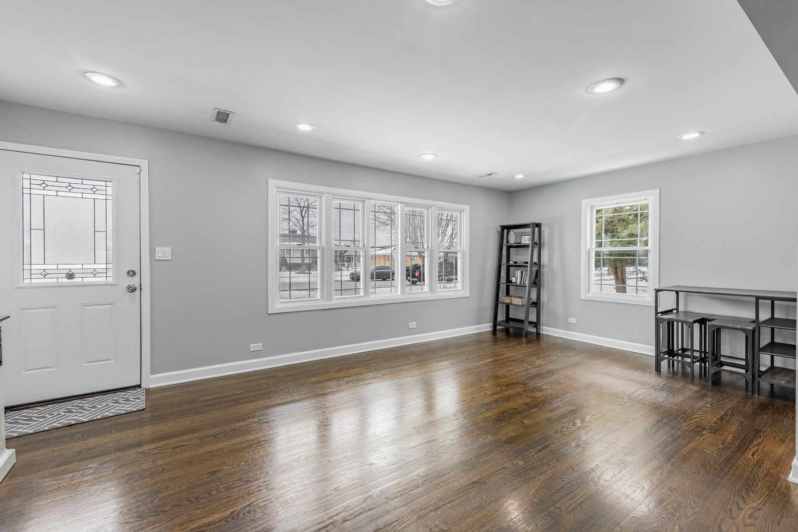 8036 Newland Avenue Burbank, IL 60459 - Photo 5 of 16