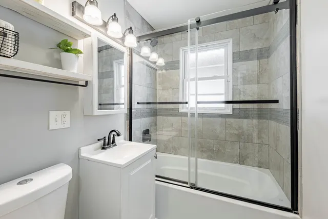 $235,000 | 8036 Newland Avenue, Burbank, IL 60459