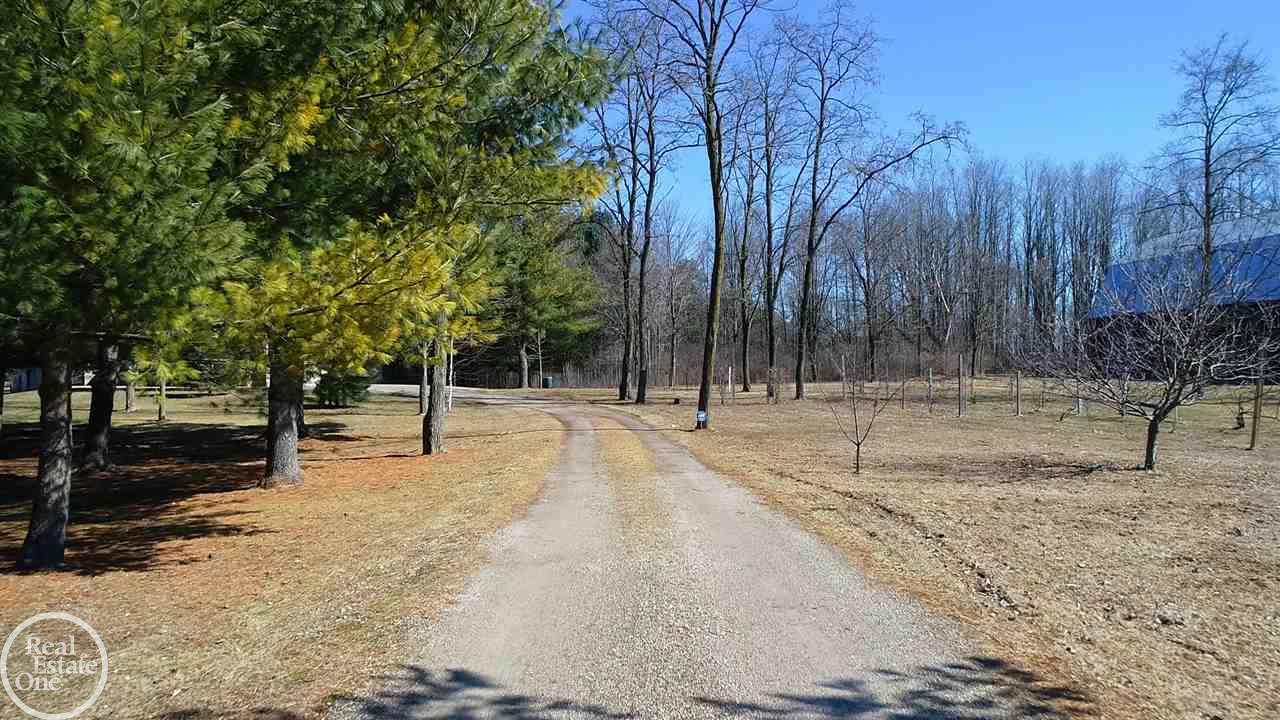 6470 Rattle Run Road St. Clair, MI 48079 - Photo 82 of 88 31374019-81.JPG