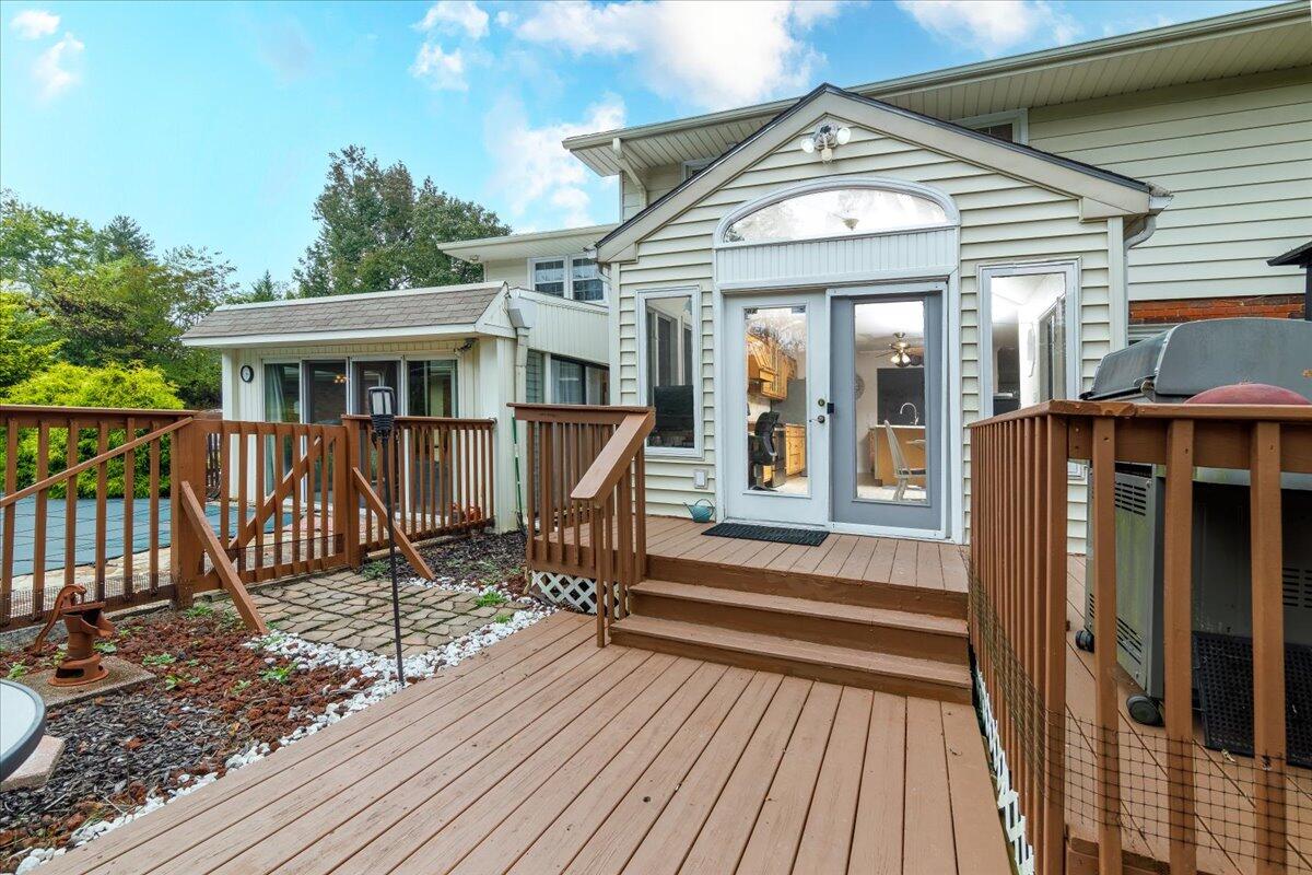 5673 Club Lane Roanoke, VA 24018 - Photo 23 of 57 20-020-5673 Club Ln Raonoke Va-108-HDR-E