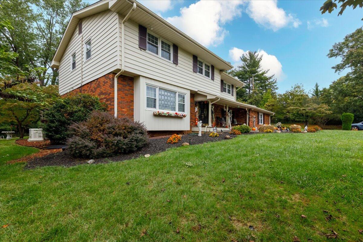 5673 Club Lane Roanoke, VA 24018 - Photo 46 of 57 43-041-5673 Club Ln Raonoke Va-298-HDR-E