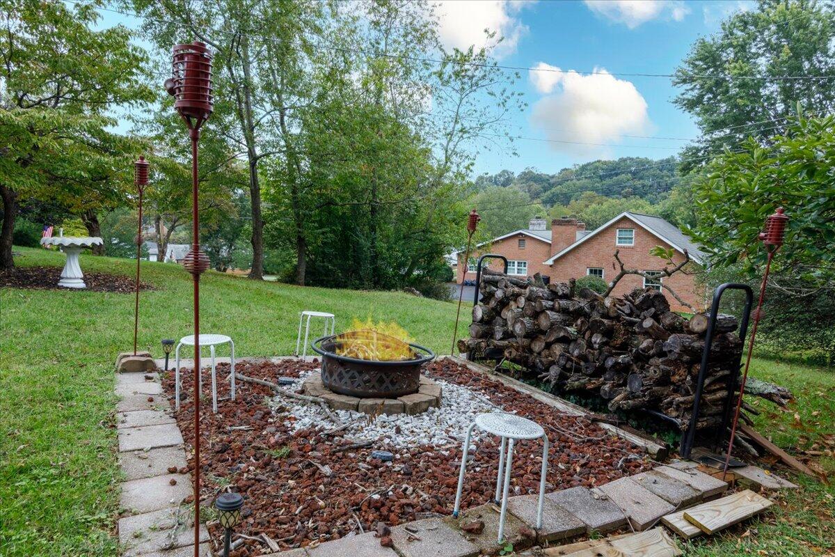 5673 Club Lane Roanoke, VA 24018 - Photo 46 of 54 46-044-5673 Club Ln Raonoke Va-313-HDR-E