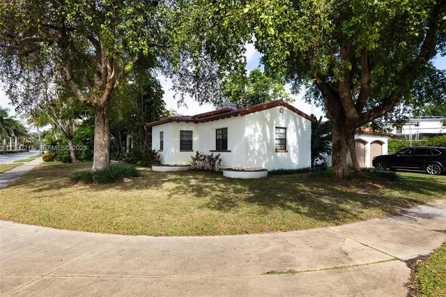 $1,999,999 | 485 Northeast 96th Street, Miami Shores, FL 33138