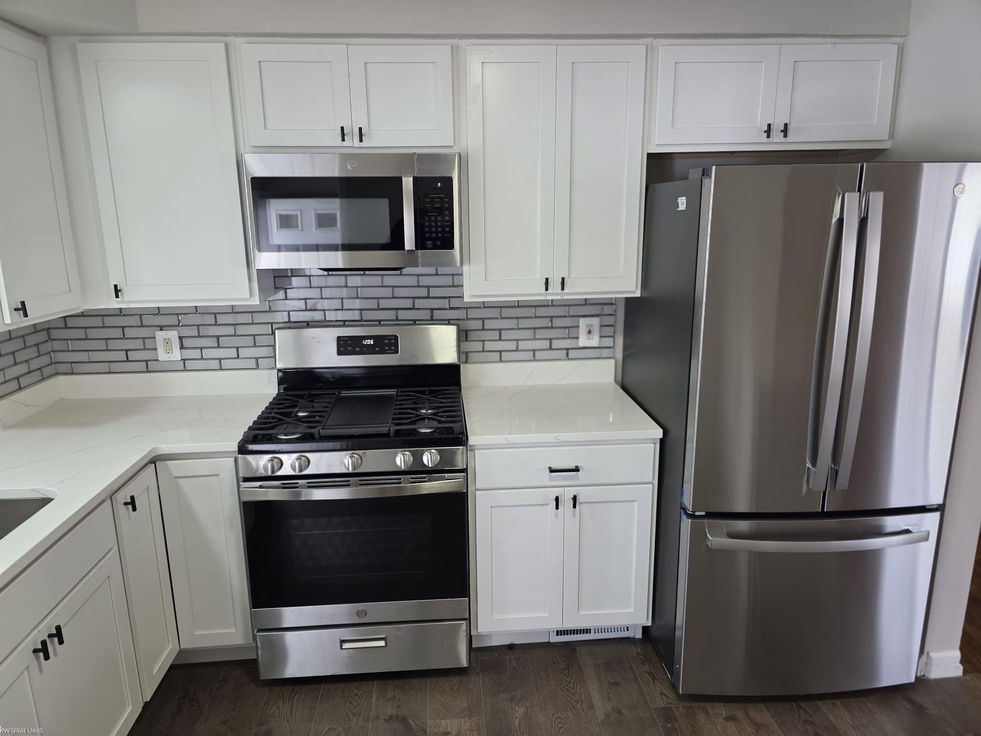 18595 Stephens Eastpointe, MI 48021 - Photo 8 of 30