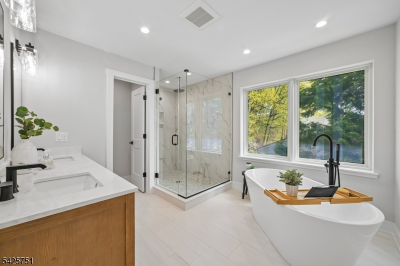 136 Irwin Street Springfield, NJ 07081 - Photo 20 of 35