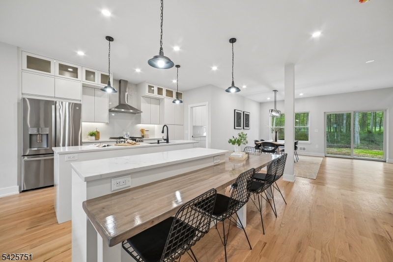 136 Irwin Street Springfield, NJ 07081 - Photo 8 of 35