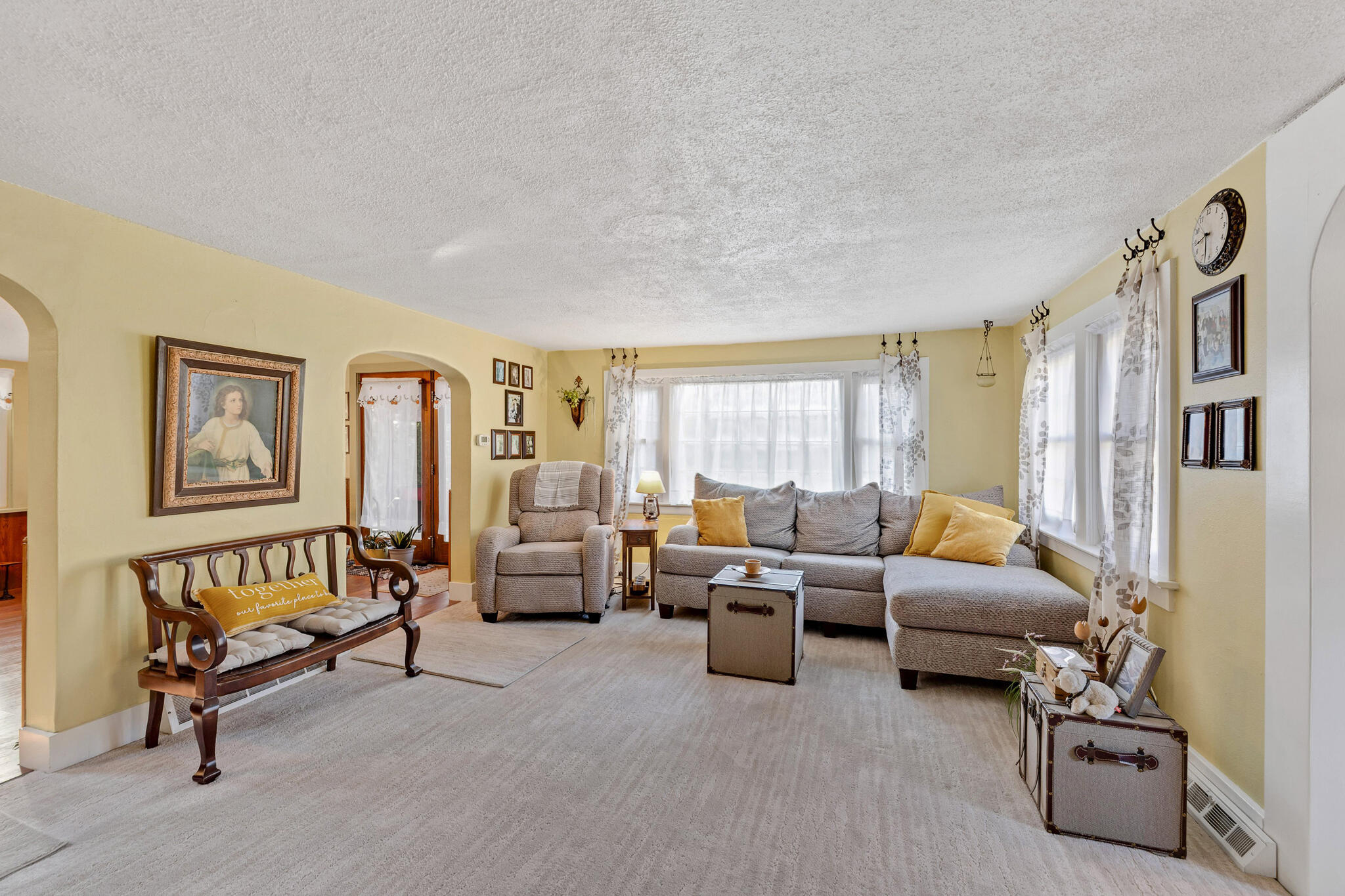 46652 River Street Dresbach, MN 55947 - Photo 11 of 32 11 LIVING ROOM