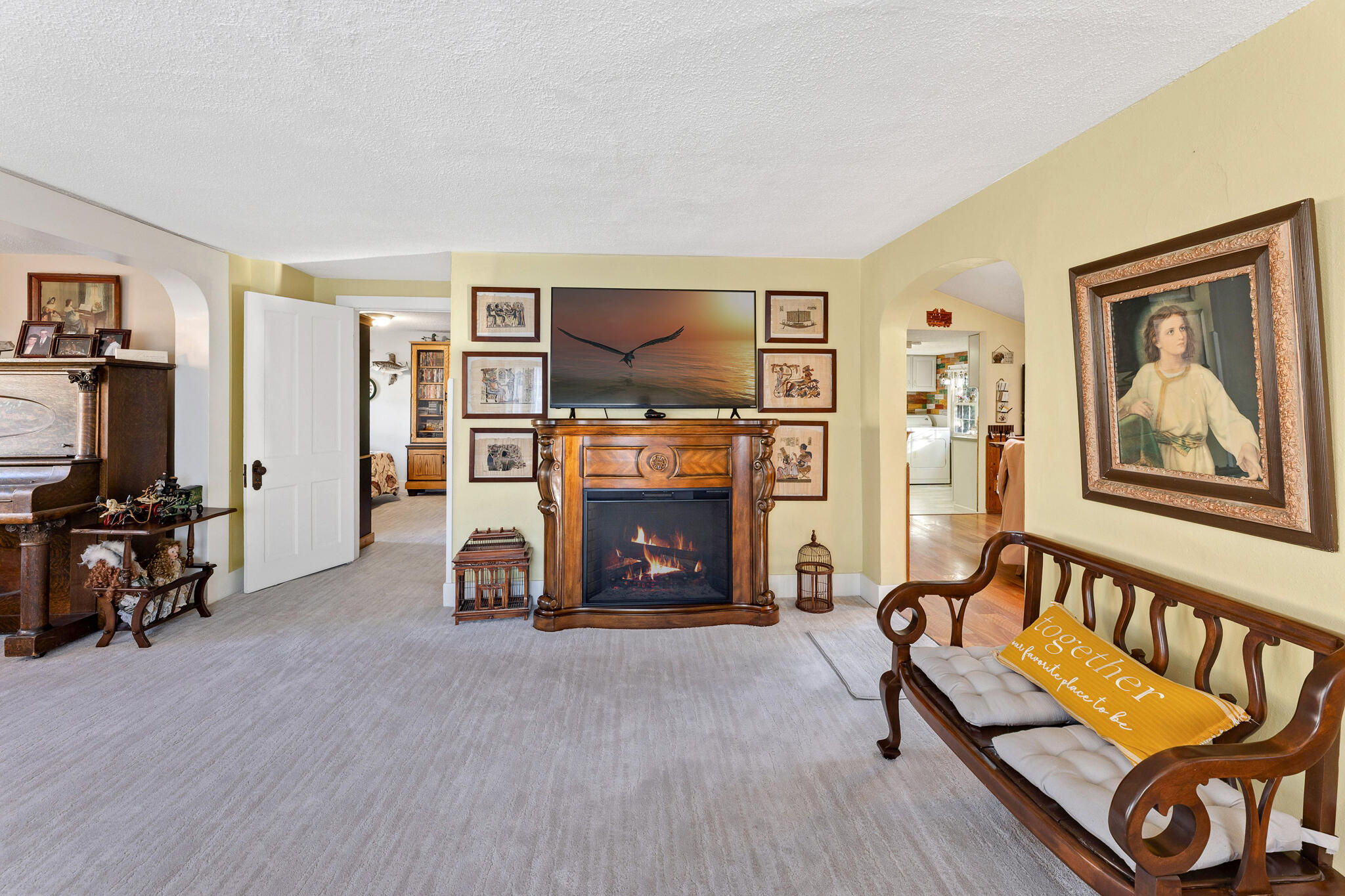 46652 River Street Dresbach, MN 55947 - Photo 13 of 32 13 LIVING ROOM