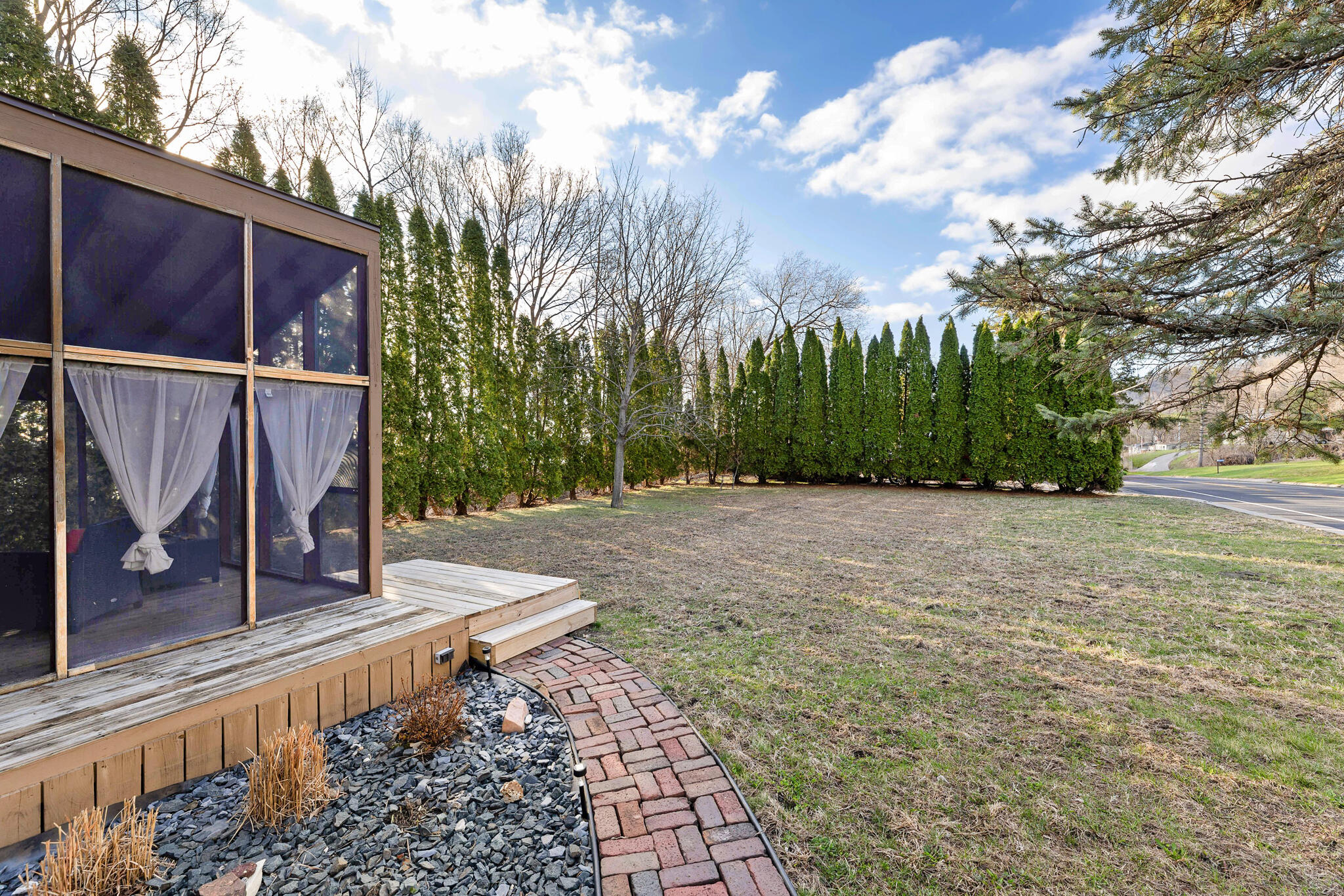 46652 River Street Dresbach, MN 55947 - Photo 26 of 32 26 YARD