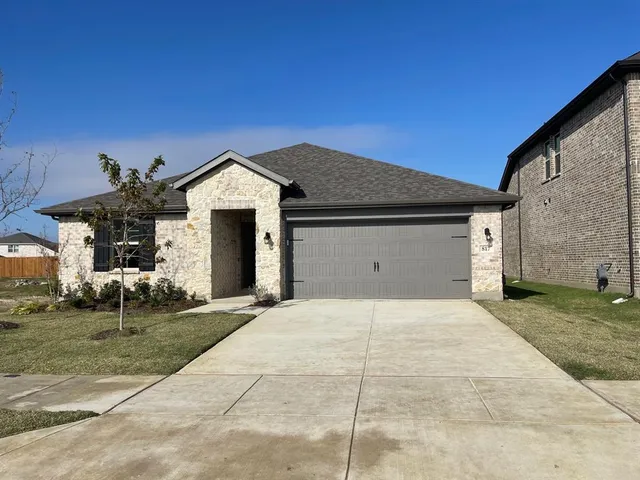$2,395 | 817 Birdie Drive, Little Elm, TX 75068