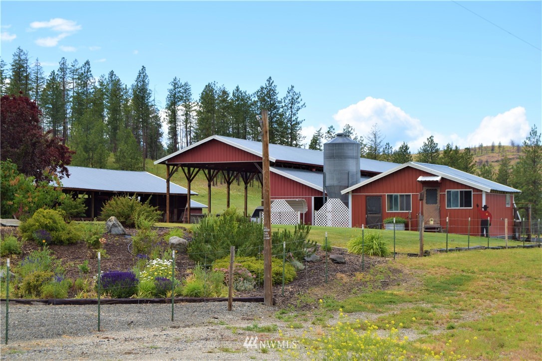 159 A Knox Road Riverside, WA 98849 - Photo 4 of 40 Gallery Image 4