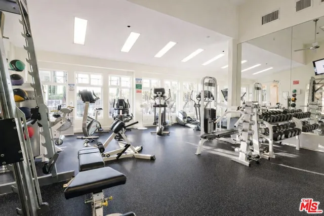 $1,499,000 | 1630 Chastain Parkway East, Pacific Palisades, CA 90272