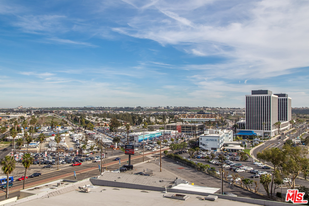 13600 Marina Pointe Drive, Unit 1005 Marina del Rey, CA 90292 - Photo 36 of 64