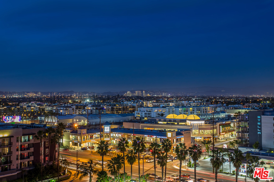 13600 Marina Pointe Drive, Unit 1005 Marina del Rey, CA 90292 - Photo 40 of 64