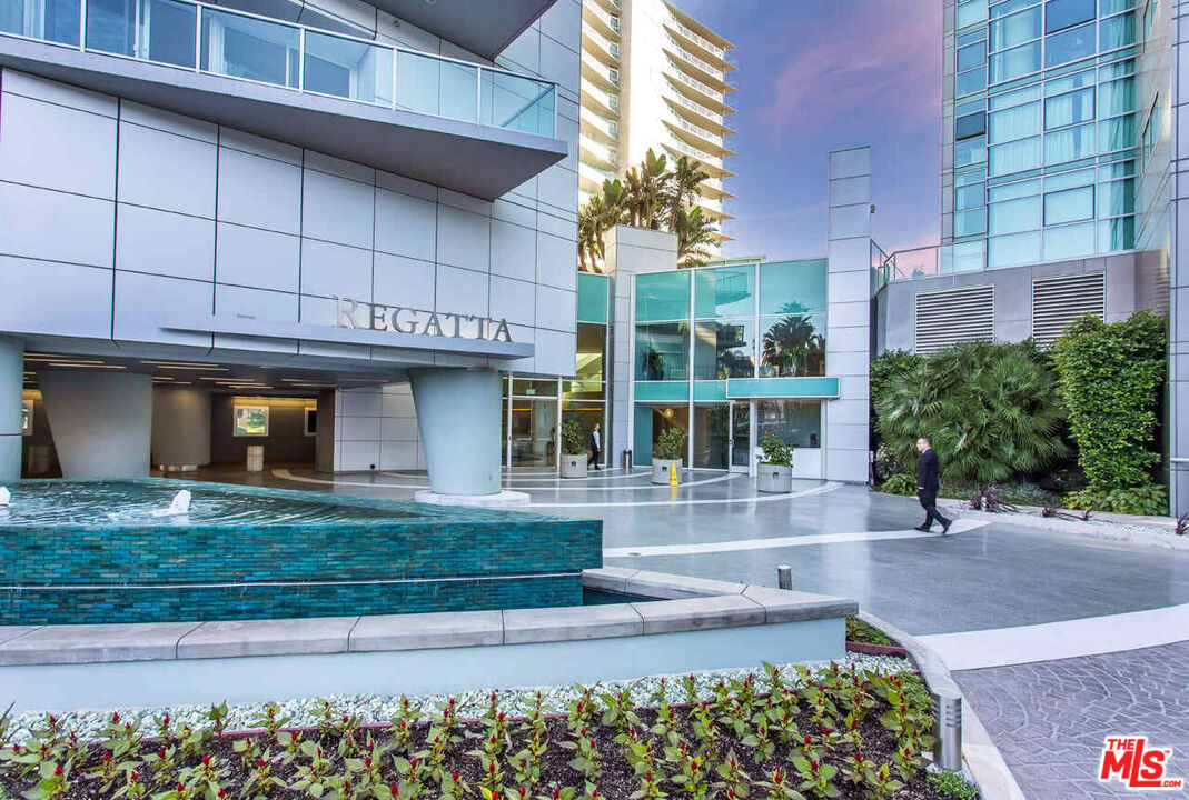 13600 Marina Pointe Drive, Unit 1005 Marina del Rey, CA 90292 - Photo 43 of 64