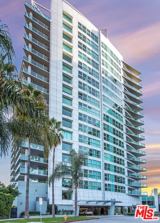 13600 Marina Pointe Drive, Unit 1005 Marina del Rey, CA 90292 - Photo 45 of 64