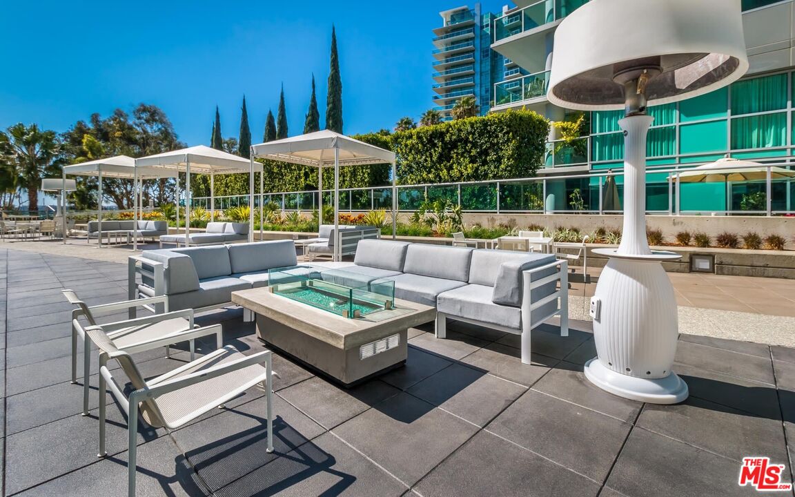 13600 Marina Pointe Drive, Unit 1005 Marina del Rey, CA 90292 - Photo 51 of 64