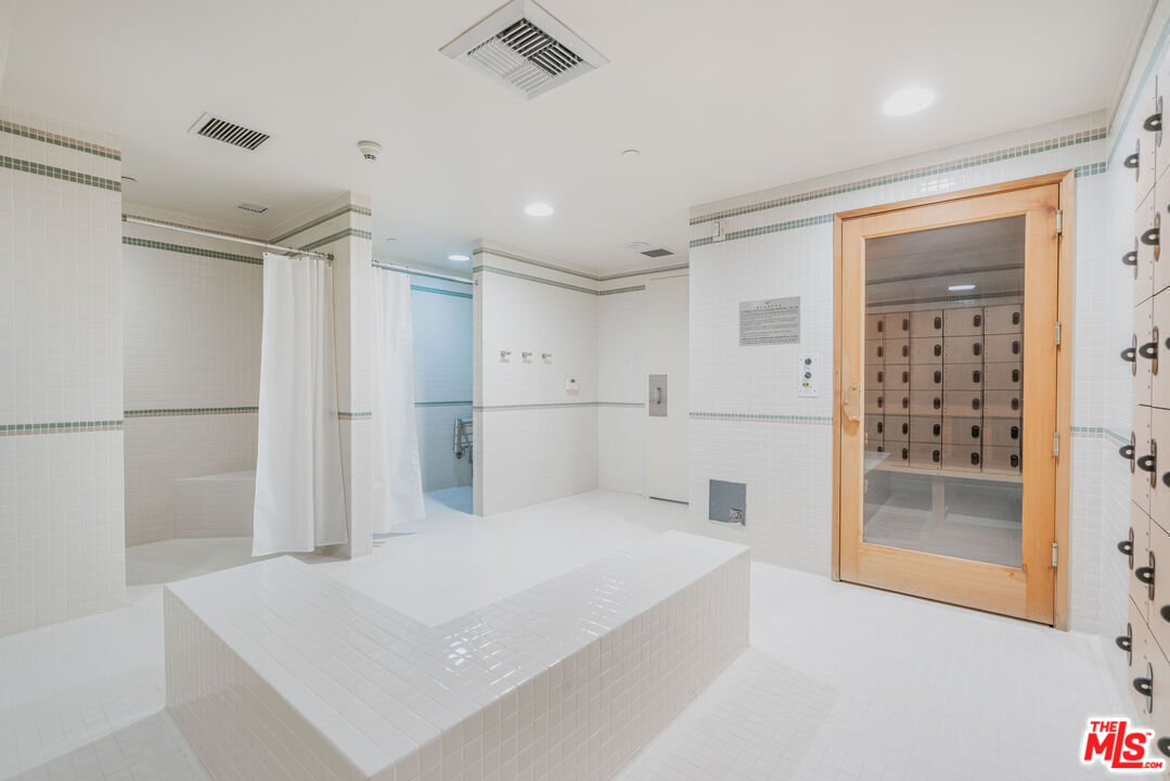 13600 Marina Pointe Drive, Unit 1005 Marina del Rey, CA 90292 - Photo 56 of 64