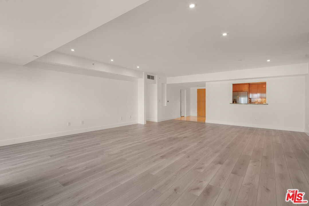 13600 Marina Pointe Drive, Unit 1005 Marina del Rey, CA 90292 - Photo 10 of 64