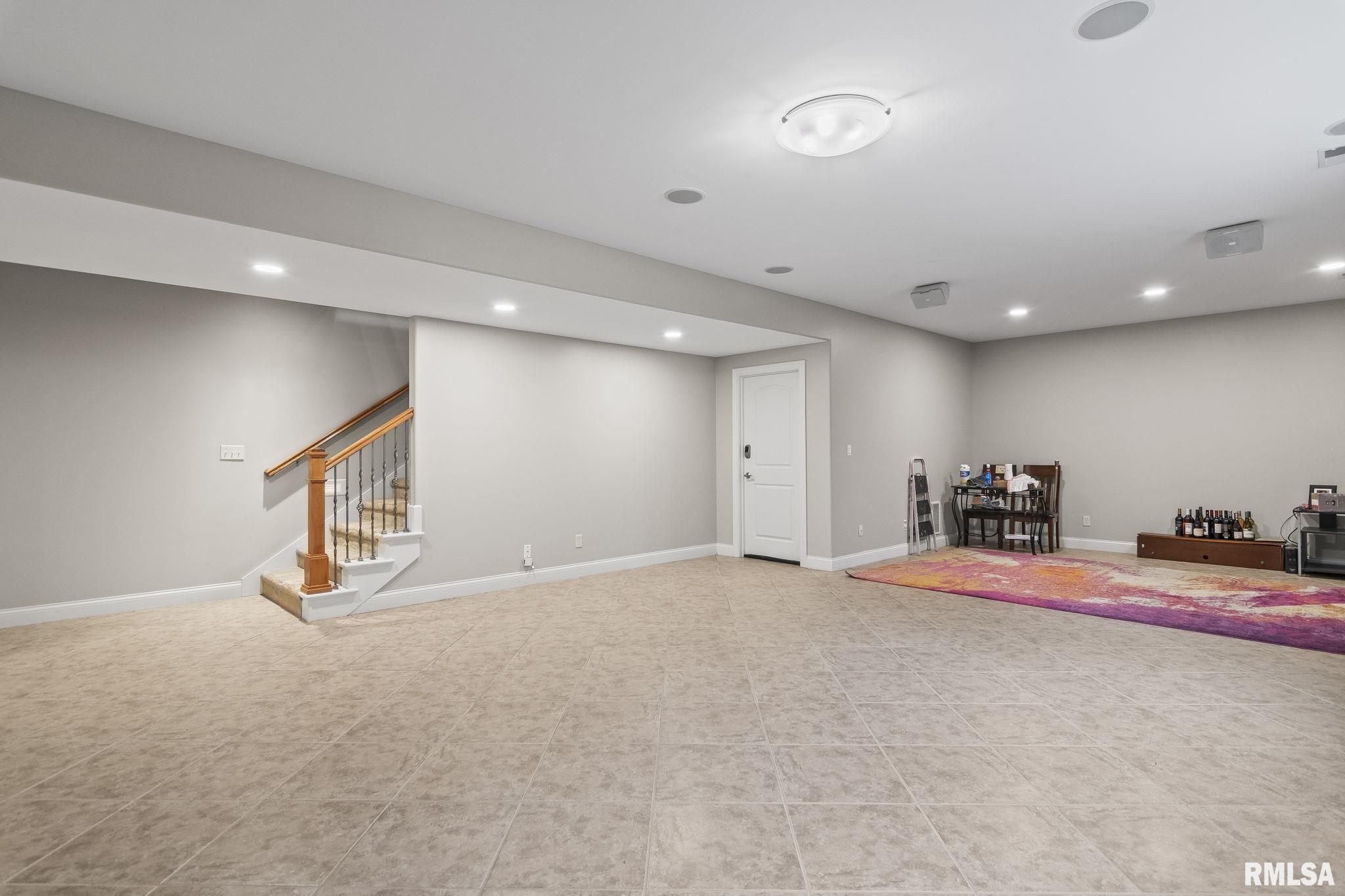 2205 Interlacken Drive Springfield, IL 62704 - Photo 29 of 34