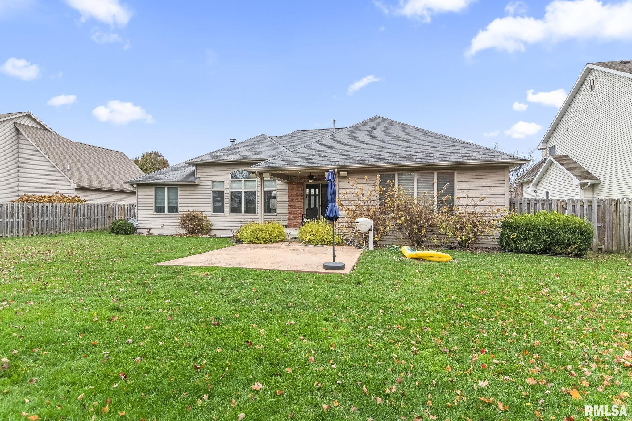 2205 Interlacken Drive Springfield, IL 62704 - Photo 32 of 34