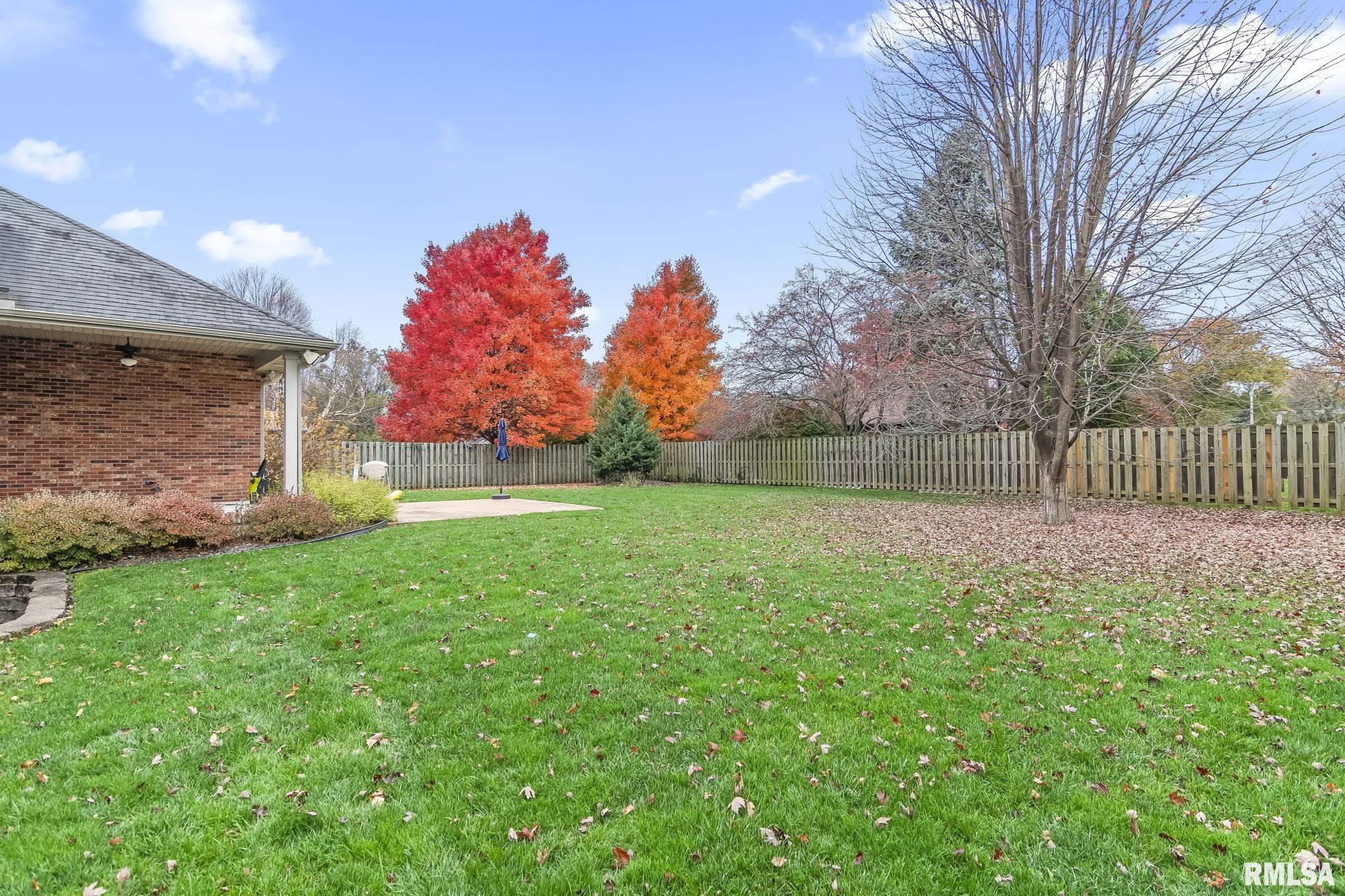 2205 Interlacken Drive Springfield, IL 62704 - Photo 33 of 34