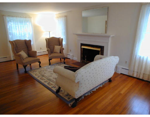 127 Governors Road Milton, MA 02186 - Photo 8 of 10 Gallery Image 8