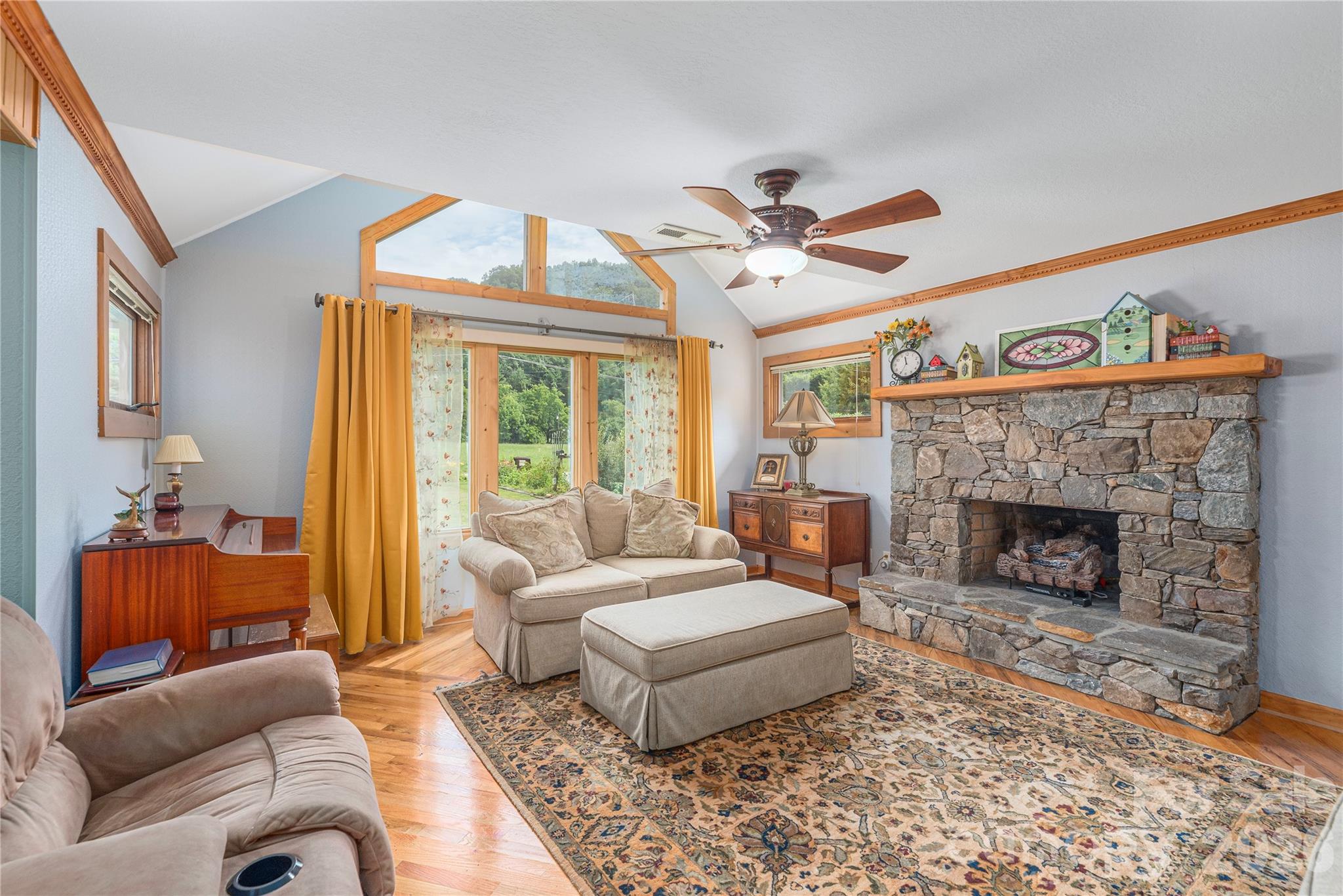 1075 Moody Farm Road Maggie Valley, NC 28751 - Photo 5 of 37