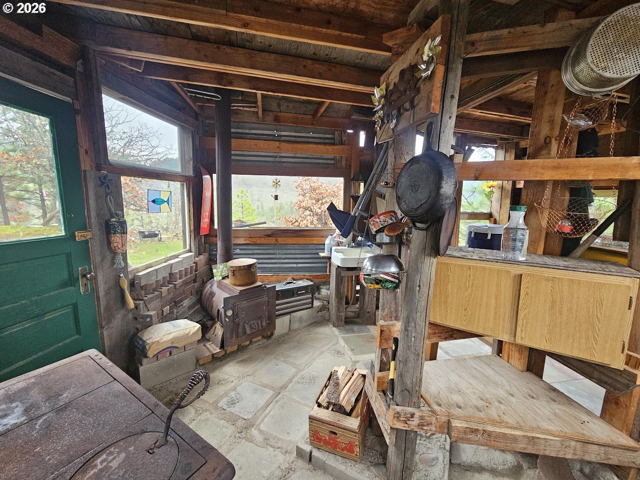 Wahkiacus Heights Road Klickitat, WA 98670 - Photo 36 of 42 a living room with furniture and a window