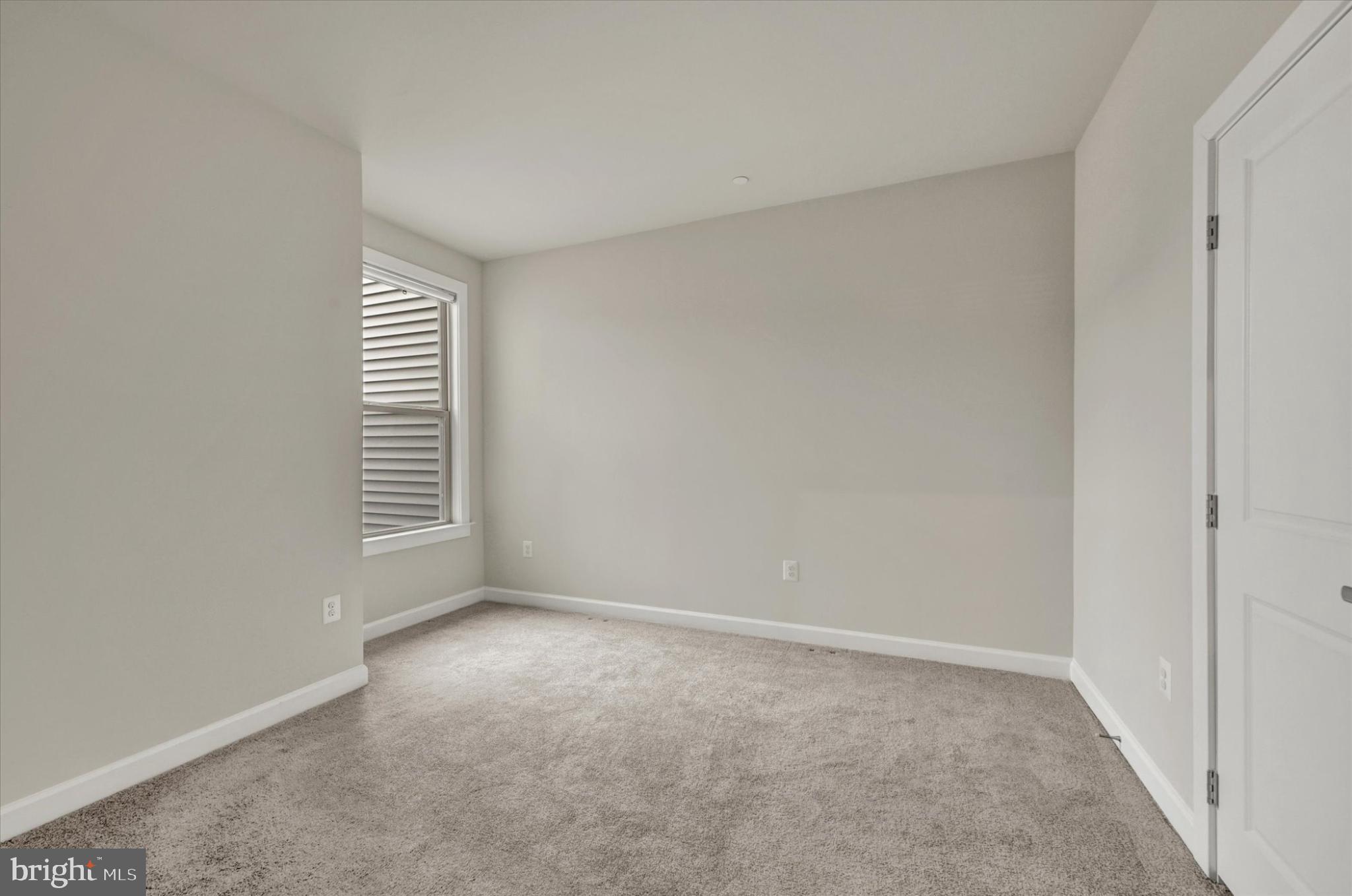 1729 Mill Branch Drive Laurel, MD 20708 - Photo 24 of 28 Bright and airy blank canvas awaits your touch.