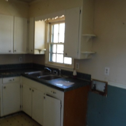 1008 Hull Road Snow Hill, NC 28580 - Photo 4 of 5 Gallery Image 4