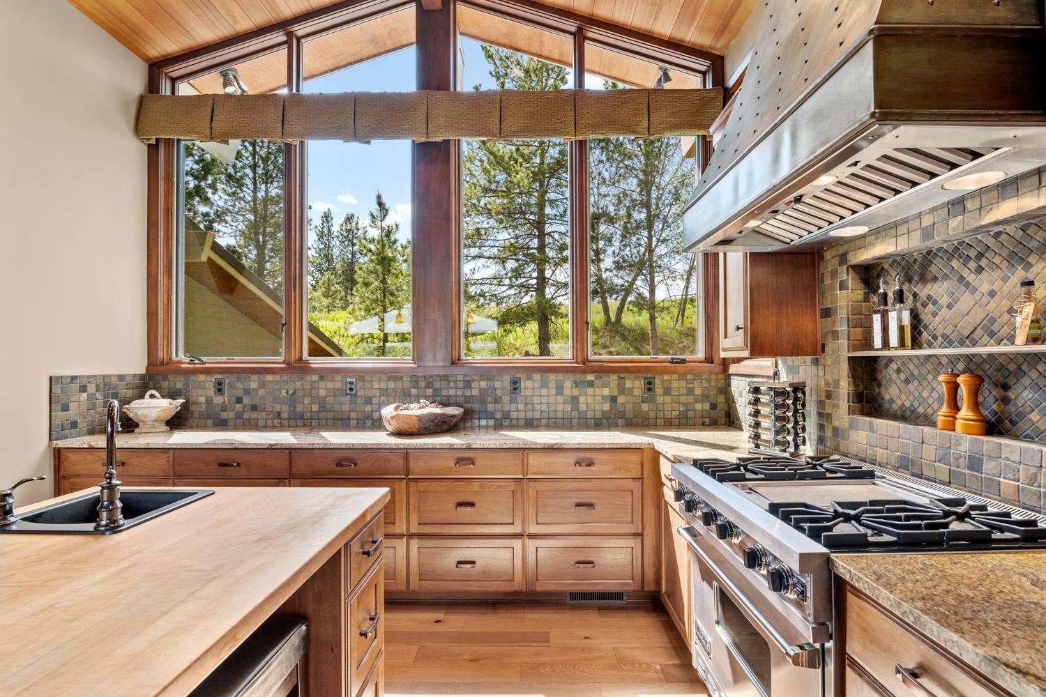 11501 South Freya Road Spokane, WA 99223 - Photo 12 of 40 Gallery Image 12