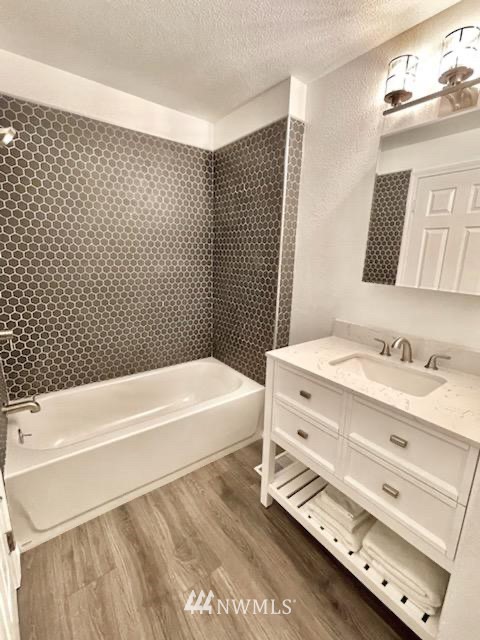 2004 Whitman Avenue Northeast Renton, WA 98059 - Photo 14 of 19