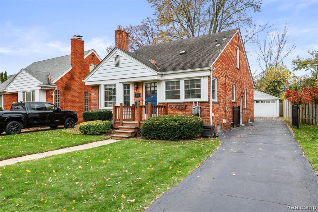 1604 Mansfield Road Birmingham, MI 48009 - Photo 2 of 30