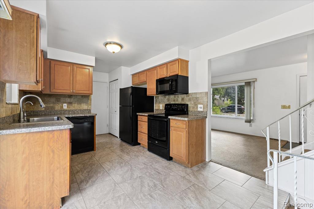 226 Ruppert Street Commerce Township, MI 48382 - Photo 5 of 27