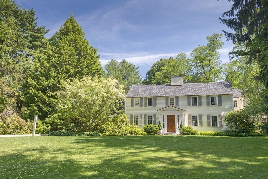 489 Bay Road Hamilton, MA 01982 - Photo 29 of 30 a front view of a house with a garden