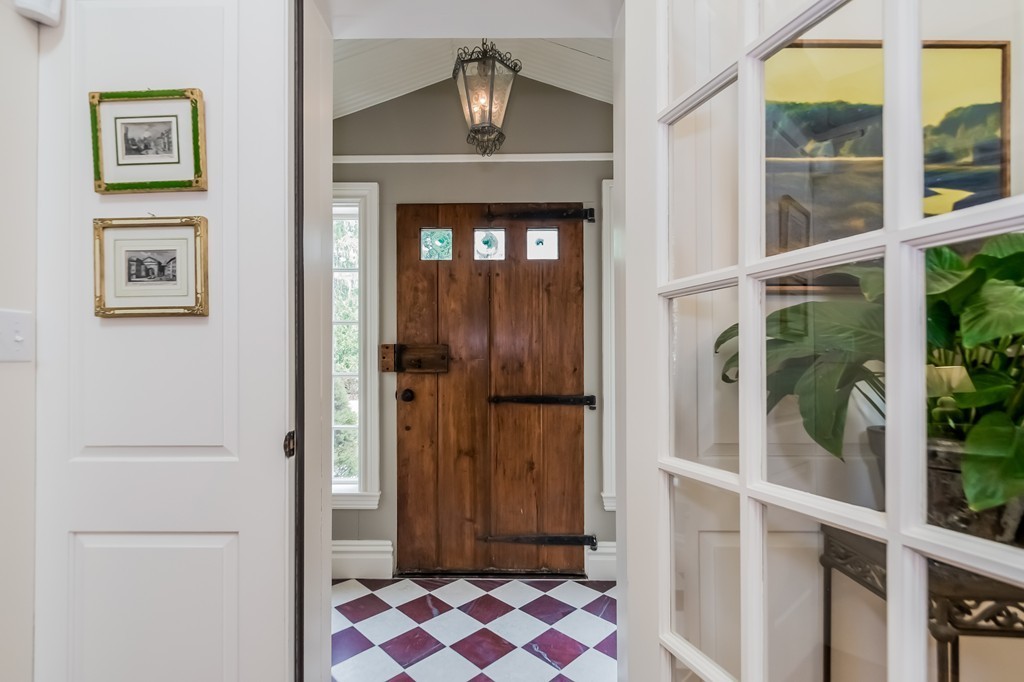 489 Bay Road Hamilton, MA 01982 - Photo 4 of 30 a view of a hallway with windows