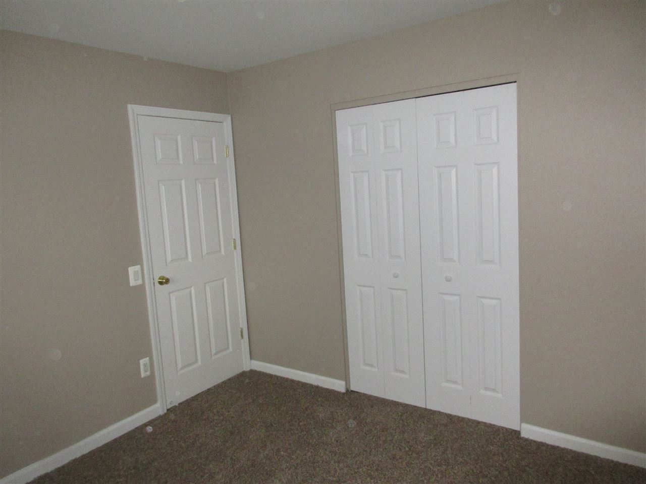 40530 Pickett Ridge Road Sterling Heights, MI 48313 - Photo 14 of 30 master bedroom